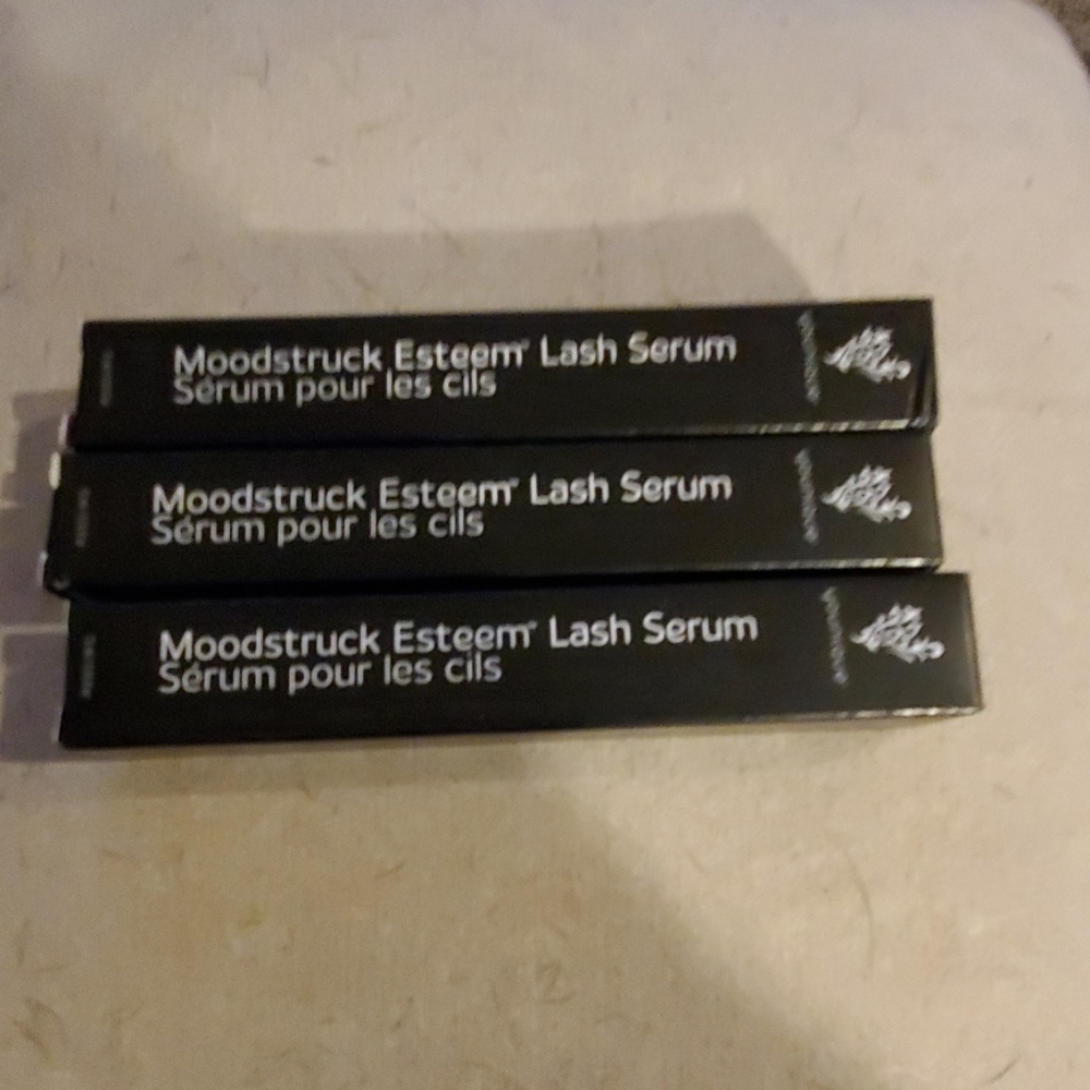 YOUNIQUE MAKEUP priced as each item
